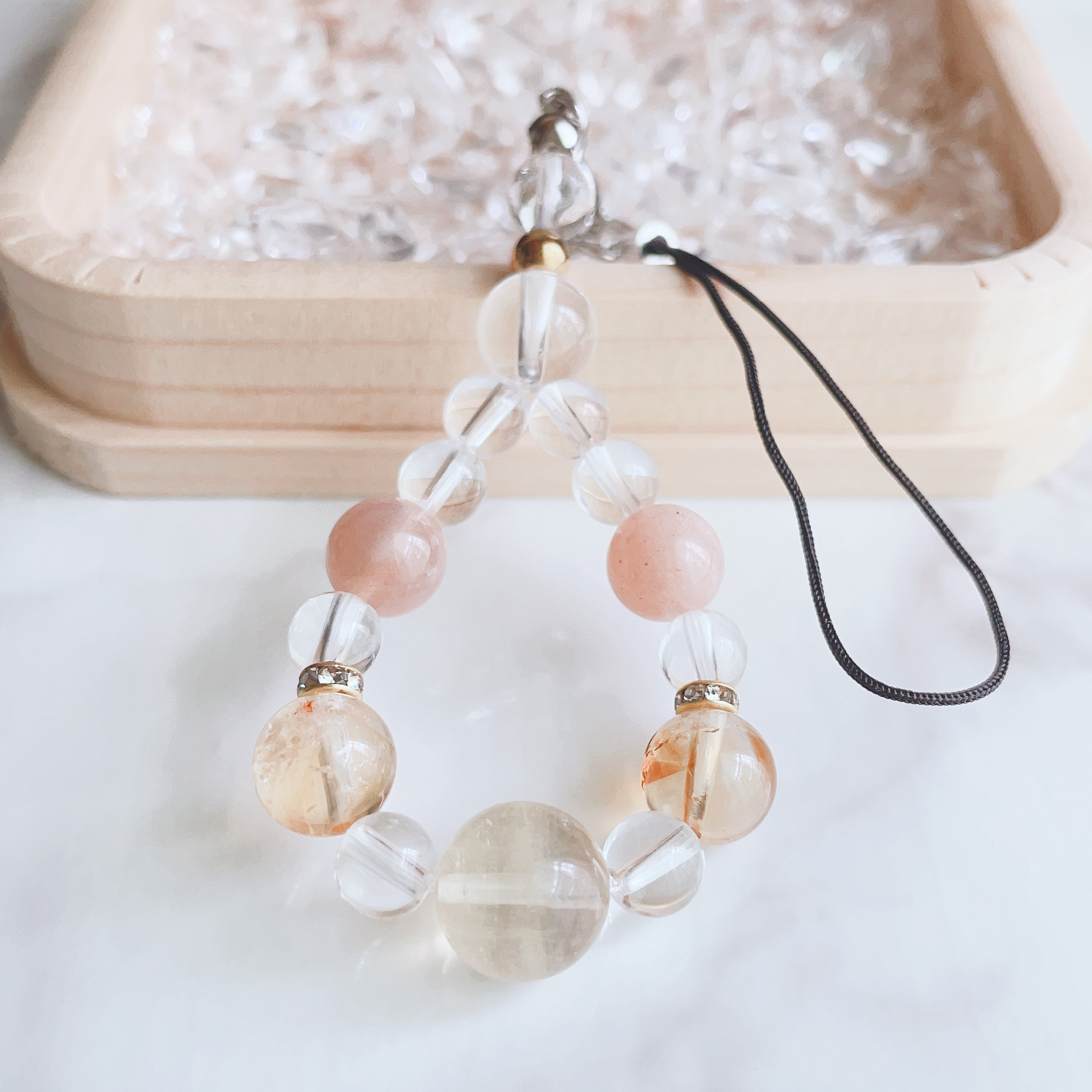 ✦活動的な日々を過ごせるよう導く イエローフローライト パワー・ストーン 天然石ストラップ No592S