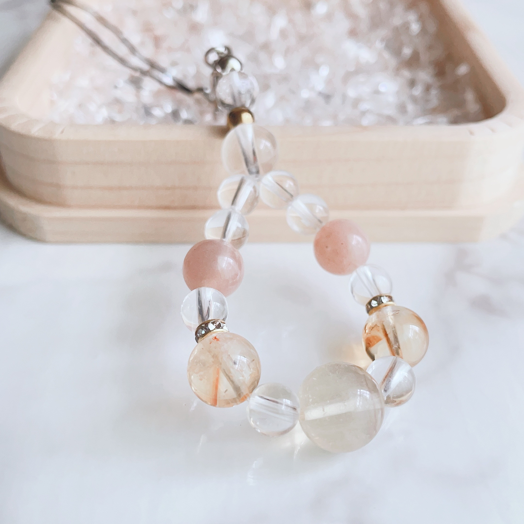 ✦活動的な日々を過ごせるよう導く イエローフローライト パワー・ストーン 天然石ストラップ No592S