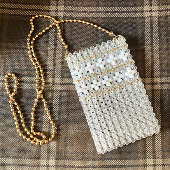SALE】ビーズバッグ／クリアビーズとお花モチーフのスマホポーチ