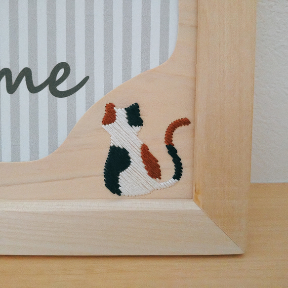 三毛猫の木刺繍フォトフレーム 2枚目の画像