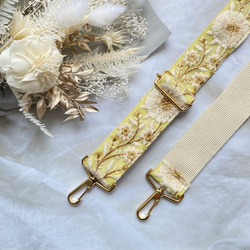 インド刺繍リボン ⋈ ショルダーベルト/スマホストラップ チュール素材 太幅 長さ調整可能 2枚目の画像