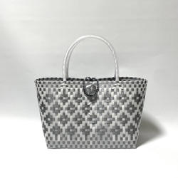 受注製作〜プラかごバッグ☆ホワイトxシルバー フラワー ミニ