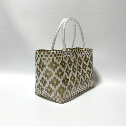 特別セール➖即納可能➖プラかごバッグ☆ホワイトxベージュゴールド