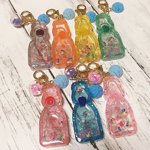ラムネシェイカー◇シャカシャカキーホルダー サイダー ソーダ