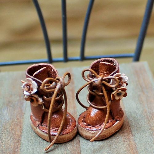 ☆プチブライス 靴 レースアップブーツ お花 ブラウン 茶色
