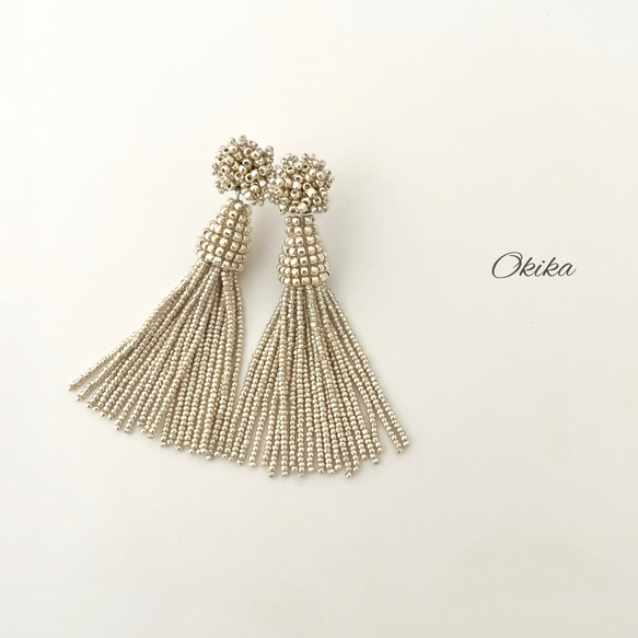 ビーズ タッセル ピアス/イヤリング【メタリックシルバー】ーGlanzーCharlotte Beads tassel 4枚目の画像