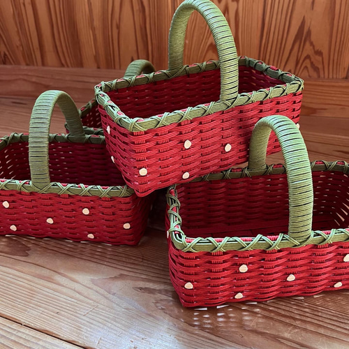 手付ミニかご いちご クラフトバンド フリーボックス・小物入れ