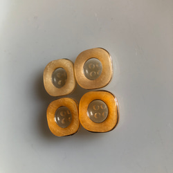 アンティーク ボタン 4個　ビンテージ 昭和 レトロ 個性的 ハンドメイド素材 日本製 ポップ アクセ 飴　キャンディ 3枚目の画像