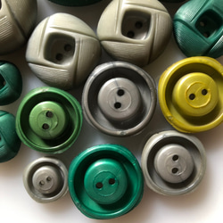 アンティーク ボタン 14個　ビンテージ 昭和 レトロ 個性的 ハンドメイド素材 日本製 ポップ アクセ まとめて 6枚目の画像