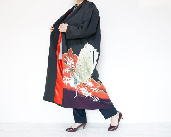 KIMONO LONG Coat - 使用留袖製作的獨一無二的正裝外套！和服也可以正式使用！ 第1張的照片