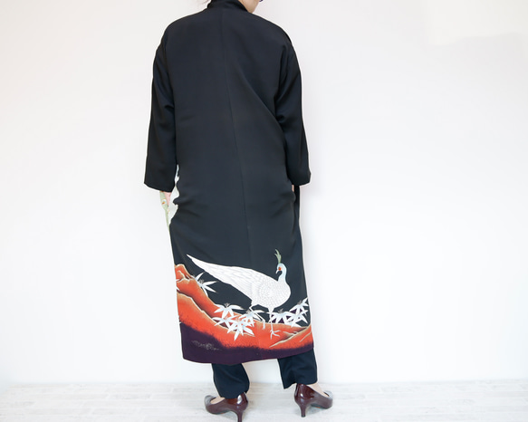 KIMONO LONG Coat - 使用留袖製作的獨一無二的正裝外套！和服也可以正式使用！ 第8張的照片