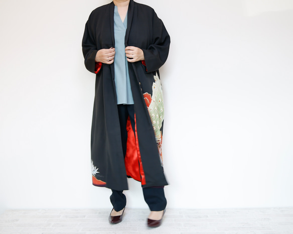 KIMONO LONG Coat - 使用留袖製作的獨一無二的正裝外套！和服也可以正式使用！ 第5張的照片