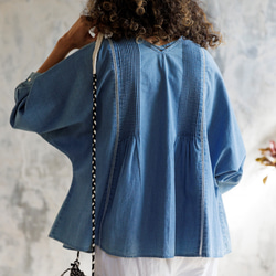 Denim Pintuck Blouse 2枚目の画像