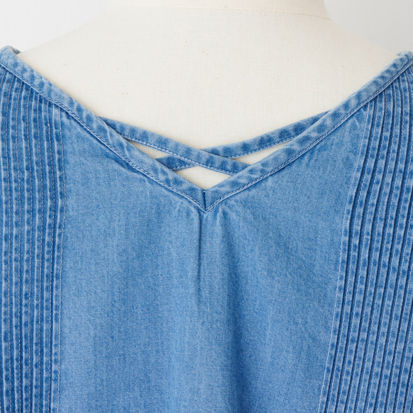 Denim Pintuck Blouse 9枚目の画像