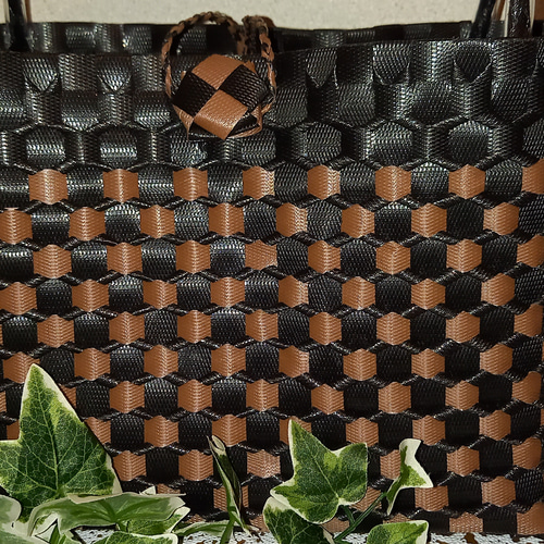 PPバンドプラかごバッグM 黒×茶(うろこ編み) かごバッグ michael-mama