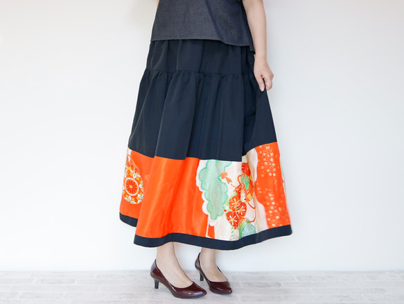 HAREGI SKIRT -ビンテージの着物地を使ったフレアスカート [ロング] 着物リメイク １点物 8枚目の画像