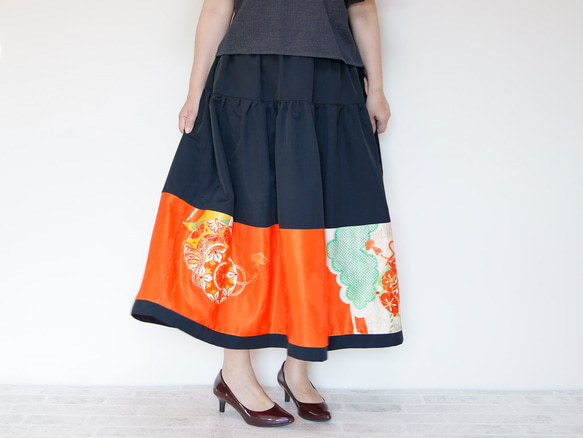 HAREGI SKIRT -ビンテージの着物地を使ったフレアスカート [ロング] 着物リメイク １点物 9枚目の画像