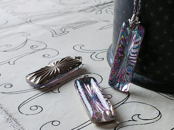 ヴィンテージ　紫陽花のような藤色Vitrail（約35×12㎜）Silverトーンネックレス 6枚目の画像