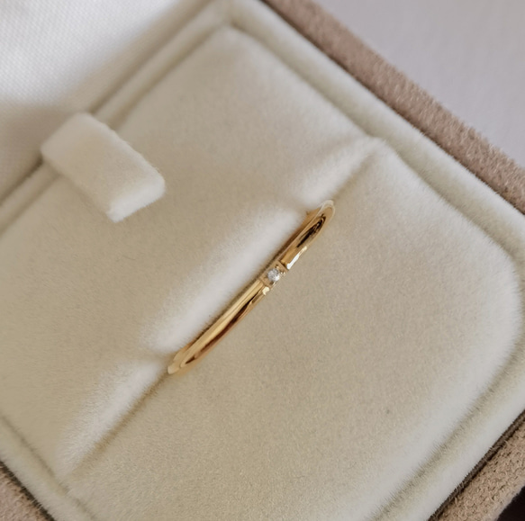 再販多数800ｹ超え!サージカルステンレス　星ダイヤピンキーリング極細1㎜14金仕上げつけっぱなしOK♪ 1枚目の画像