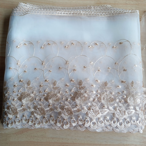 AZ133ゴールド 3Mチュールレース生地 ラッセルレース 花柄刺繍レース 