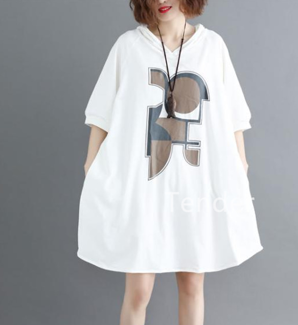 減齢婦人服2023夏の服の新モデルのゆったりした大きいサイズのフード付きtシャツのワンピースはやせて見えるD 9枚目の画像