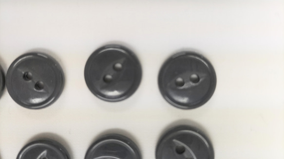 ボタン　19ｍｍ　チャコール　10個　猫目　複数セットは割引　付属　裁縫　手芸　工芸　材料　補修　パーツ　送料無料 2枚目の画像