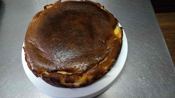 バスクチーズケーキ　12㎝　15㎝　18㎝（画像は15㎝） 7枚目の画像