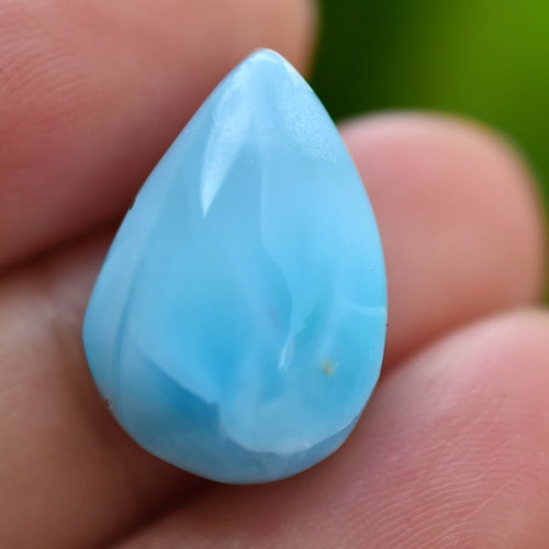 透明感ぷっくり☆高品質☆ラリマー s835 天然石 Funky garuda stone 