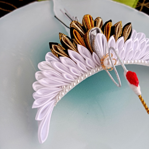 祝鶴✵大»つまみ細工髪飾り 鶴 サテン金黒 成人式 結婚式 卒業式 祝賀