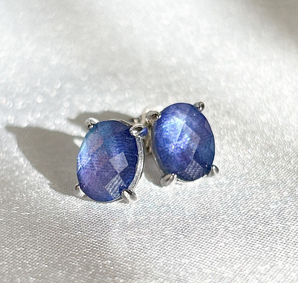 高品質ピアス】シェル×水晶 ブルー 8×6mm スタッドピアス 天然石  