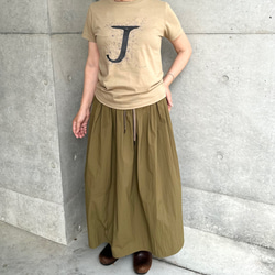 JiLLオリジナルTシャツ（アンティークフラワー・カーキ） 4枚目の画像
