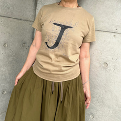 JiLLオリジナルTシャツ（アンティークフラワー・カーキ） 5枚目の画像