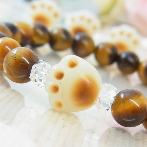 ねこちゃん♥肉球 ぷっくり可愛い 茶トラ お金 招き猫タイガーアイ