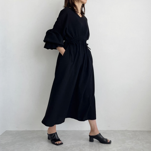 many way style(vネック・スクエアネック)ワンピース (ブラック