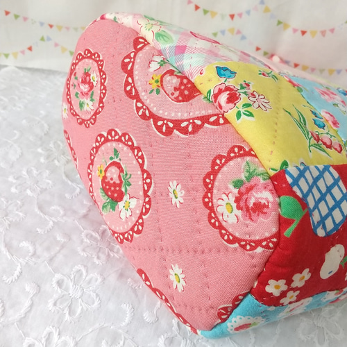 再販【作成キット】四角つなぎのキルト巾着 パッチワークポーチ