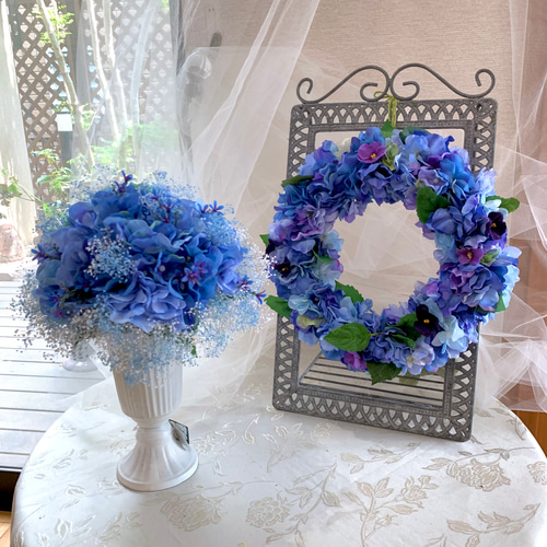 グラデーションブルーのあじさいとかすみ草のブーケ(ブートニア グラデーションブルーのあじさいとかすみ草のブーケ(ブートニア
