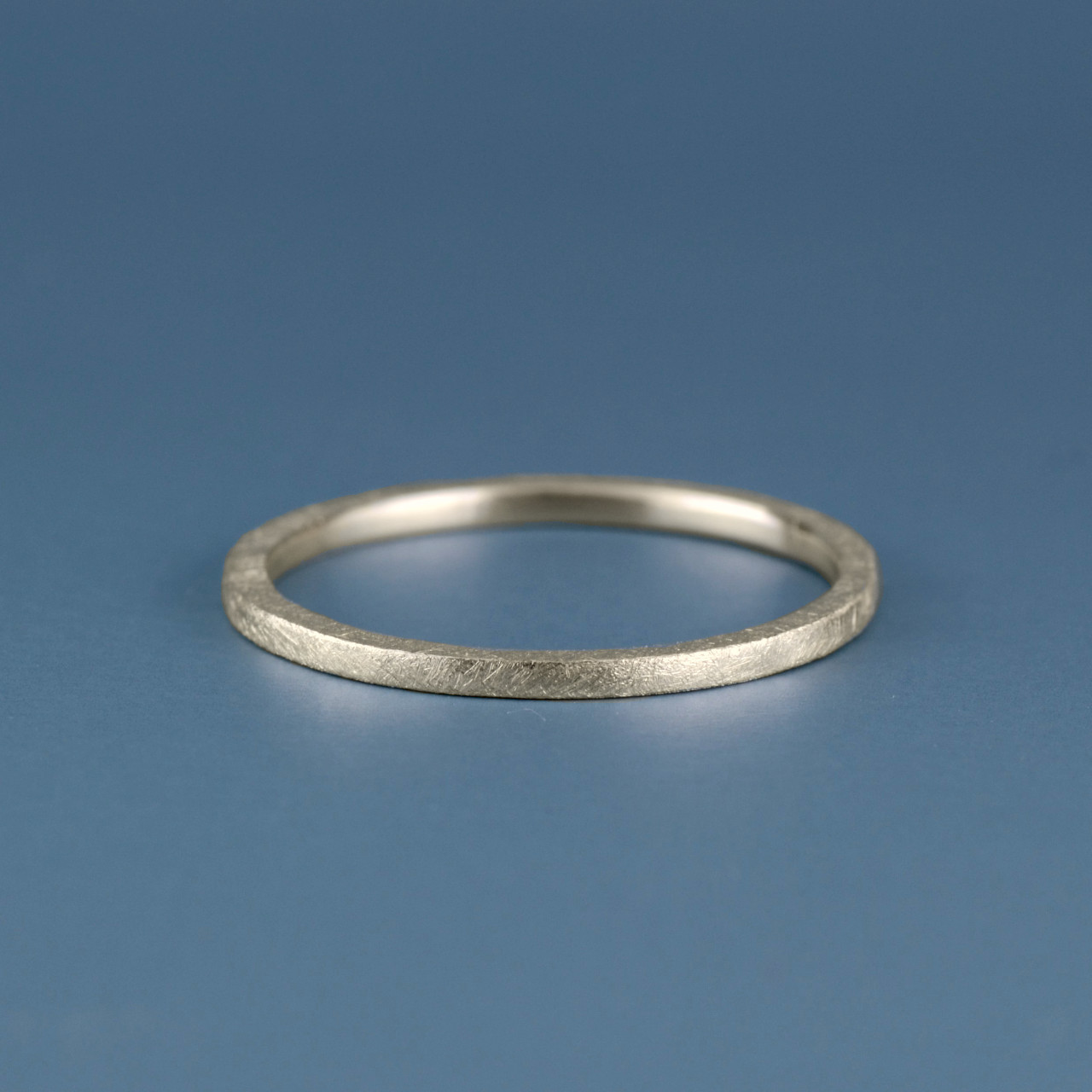 【K10YG】レイヤードリング　スクエア・スターダスト仕上げ