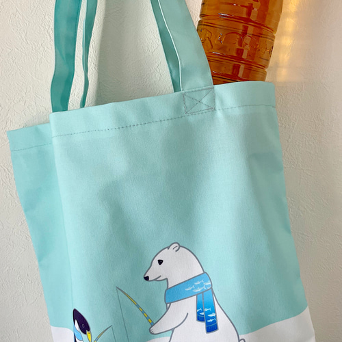【激レア】カールヘルム クマ ペンギンプリント キャンバストート 白&紺 お揃い】アニマルクマウサギペンギンモチーフお顔フードおくるみ