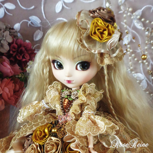 マリーアントワネット王妃 アンティークゴールドの高貴なロング