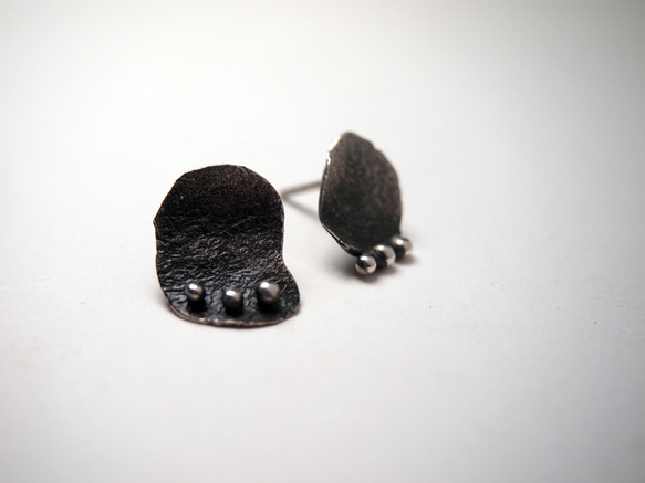 Coal 系列 #a163 霧岩針式耳環 第3張的照片