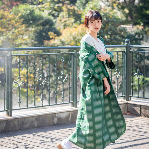 Sale】【送料無料】新品の着物の反物で仕上げたオールシルクのコート  