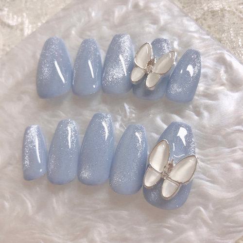 現品値下げ！ネイルチップ 水色 青 マグネットネイル 蝶々 韓国 ワン