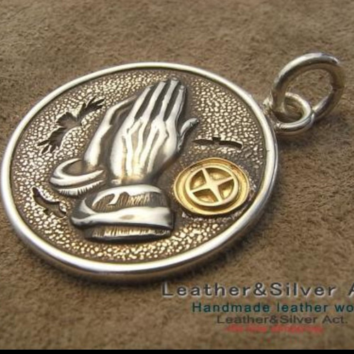 祈りの手 フリーメイソン 秘密結社 シルバー925、k18 ネックレス