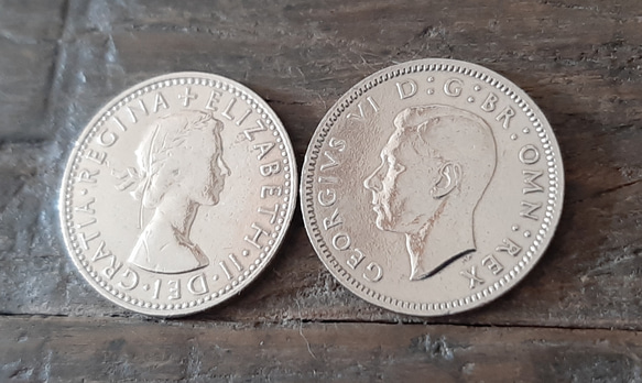 エリザベス女王&ジョージ王のヴィンテージ ウェディングコイン 英国6ペンス  2個セット イギリス 英国ラッキー6ペンス 3枚目の画像