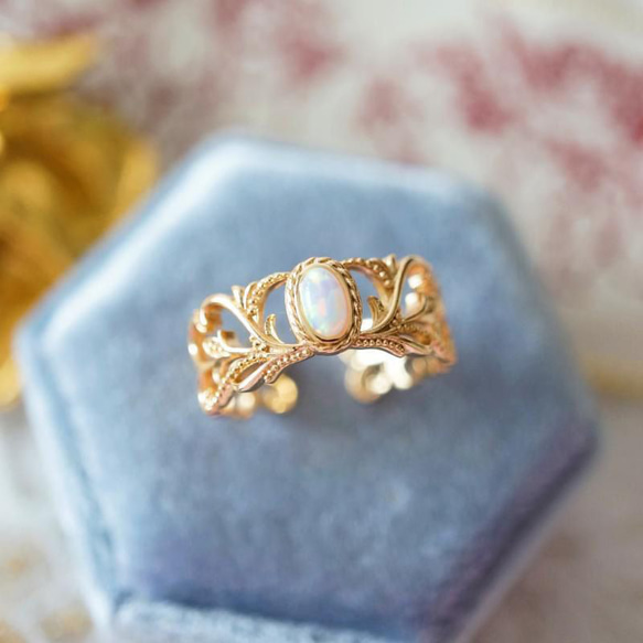 ローマ宮廷風 ファイヤーオパール ベゼルリング – 優雅なヴィンテージの煌めき 4枚目の画像