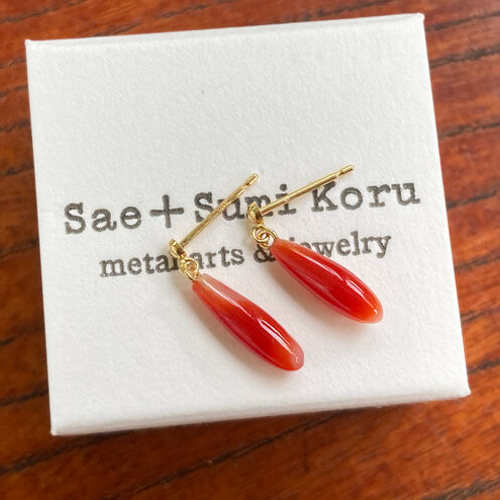 天然◇赤珊瑚K18 ピアス ピアス(スタッド・一粒) Sae+Sumi 天然◇赤珊瑚K18 ピアス ピアス(スタッド・一粒) Sae+Sumi