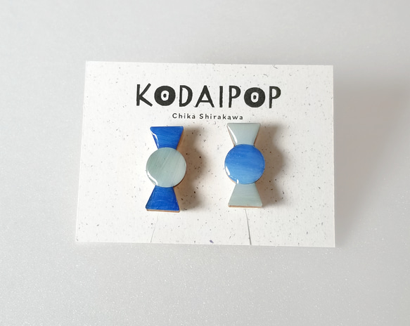 【イヤリング】色で遊ぶPOPな古墳 グレー×ブルー 2枚目の画像