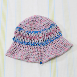 サマーニット帽　手編みのバケットハット　かぎ針編み　春夏　帽子　ピンク系　ユニコーンカラー　シャーベットカラー　ペール 6枚目の画像