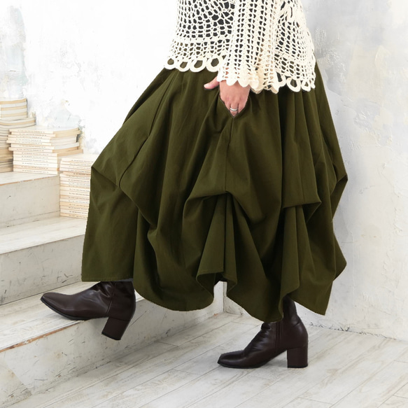 美品✨45R ウールサージのテントスカート カーキー　【価格44,000円】 45R ウールサージのテントスカート ¥44,000 45rpm - スカートセール