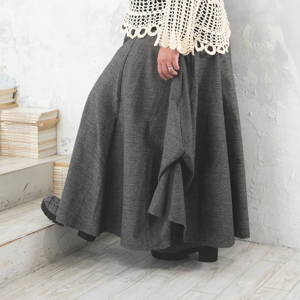 プラスサイズ＊テレビや雑誌で紹介されました！【自由にアレンジスカート】動くたびに美シルエット＊サーキュラースカート＊BW